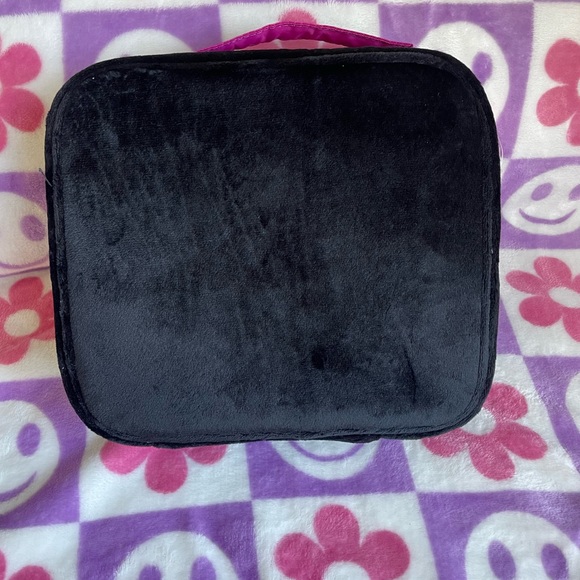 🌸 Juicy Couture Cosmetic Case 🌸 - Picture 2 of 4